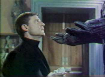 A Tribute to Roddy McDowall - It! (IT_asc15.jpg)