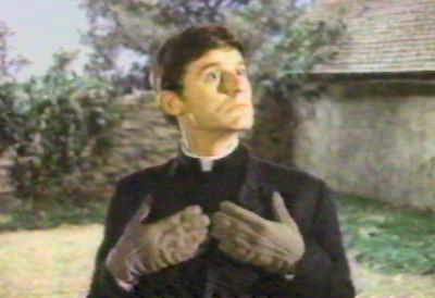 A Tribute to Roddy McDowall - Bedknobs and Broomsticks (broom031.jpg)