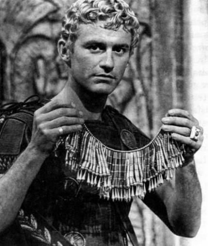 A Tribute to Roddy McDowall - Cleopatra (octavian03.jpg)