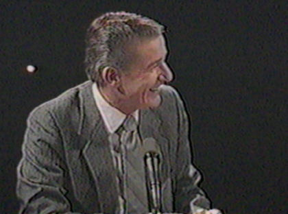 A Tribute to Roddy McDowall - Close Encounters of the Fourth Kind (kind019.jpg)