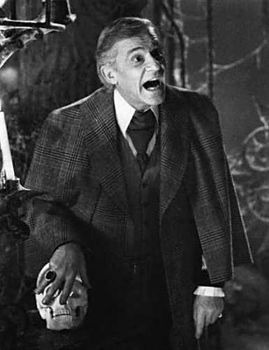 A Tribute to Roddy McDowall - Fright Night II (fn210.jpg)