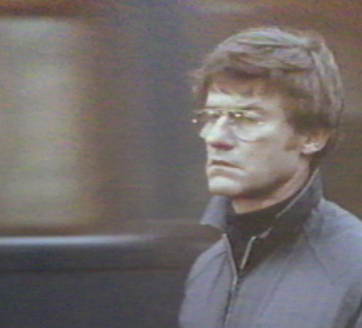 A Tribute to Roddy McDowall - Legend of Hell House (house002.jpg)