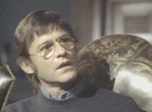 A Tribute to Roddy McDowall - Legend of Hell House (house019.jpg)