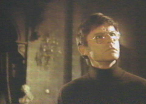 A Tribute to Roddy McDowall - Legend of Hell House (house044.jpg)