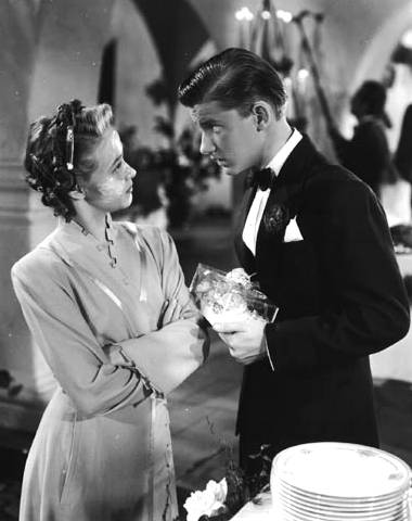 A Tribute to Roddy McDowall - Holiday in Mexico (holiday10.jpg)