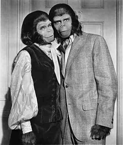 A Tribute to Roddy McDowall - Escape from the Planet of the Apes (escape02.jpg)