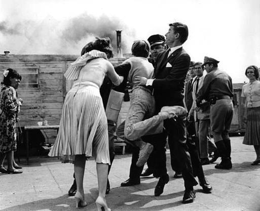 A Tribute to Roddy McDowall - Inside Daisy Clover (clover01.jpg)