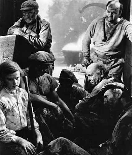 A Tribute to Roddy McDowall - How Green Was My Valley (huw41.jpg)