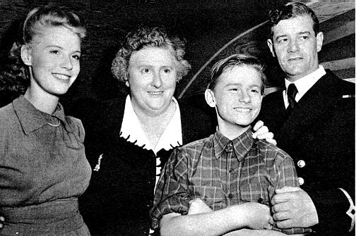 A Tribute to Roddy McDowall - My Father is a Hero! (herodad2a.jpg)