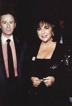 A Tribute to Roddy McDowall - de2party05.jpg