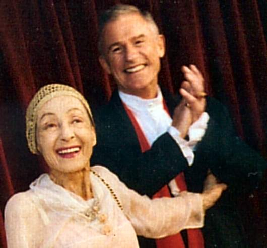 A Tribute to Roddy McDowall - 70th Oscars 1998 (oscar98b2.jpg)