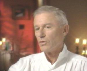 A Tribute to Roddy McDowall - A&E Vincent Price (price012.jpg)