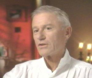 A Tribute to Roddy McDowall - A&E Vincent Price (price013.jpg)