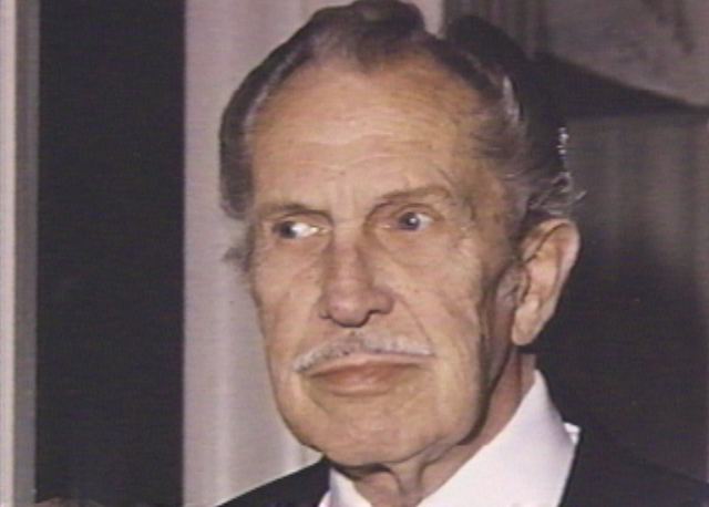 A Tribute to Roddy McDowall - A&E Vincent Price (v1.jpg)