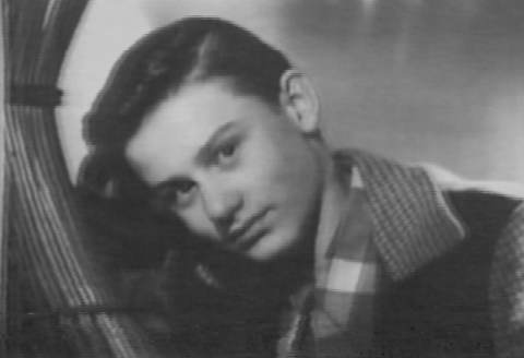 A Tribute to Roddy McDowall - In Between (DD03.jpg)