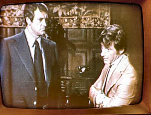 A Tribute to Roddy McDowall - McMillan and Wife (mw08.jpg)