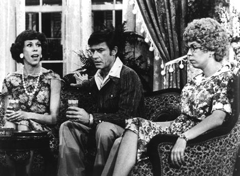 A Tribute to Roddy McDowall - Carol Burnett Show (cbshow01.jpg)