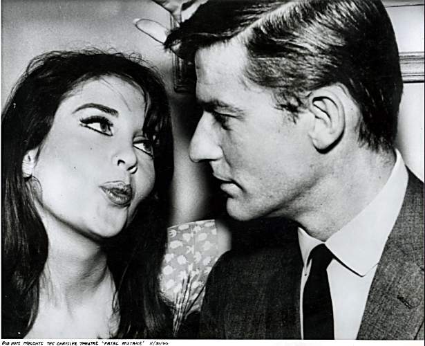 A Tribute to Roddy McDowall - Bob Hope Presents the Chrysler Theatre (chryslerFatalMistake01.jpg)