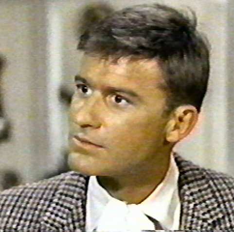 A Tribute to Roddy McDowall - Bob Hope Presents the Chrysler Theatre (chryslerMrBiddle01.jpg)