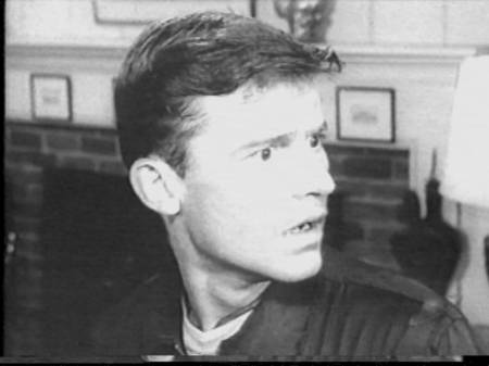 A Tribute to Roddy McDowall - Twilight Zone (zone_24.jpg)